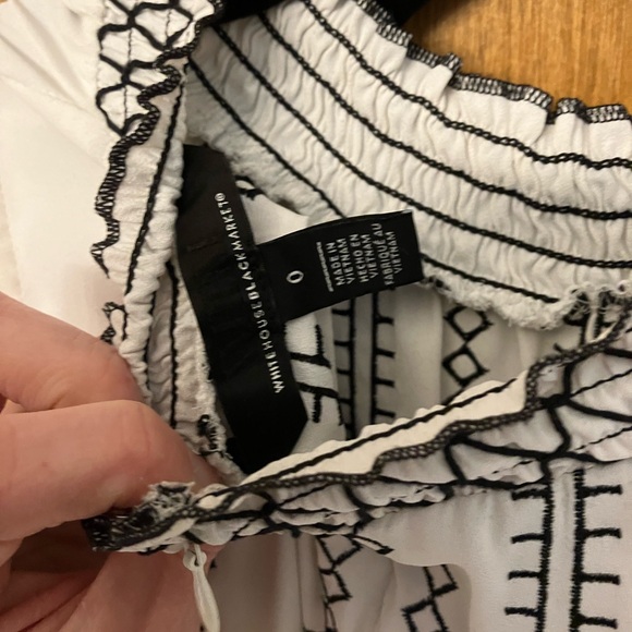 Bundle of two WHBM sleeveless blouses contrast stitching - Picture 4 of 8